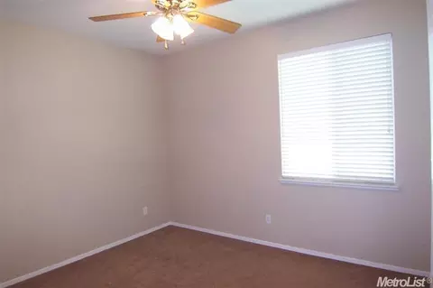 1241 Syracuse Ln, Manteca, CA 95336 photo 11