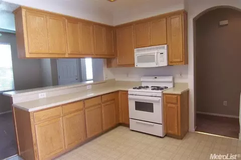 1241 Syracuse Ln, Manteca, CA 95336 photo 8