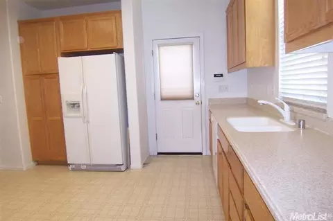 1241 Syracuse Ln, Manteca, CA 95336 photo 7