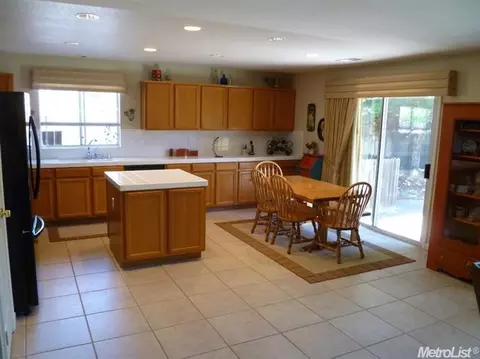 1176 S Highland Ave, Ripon, CA 95366 photo 9