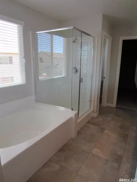 124 Fleurette Ln, Lathrop, CA 95330 photo 13