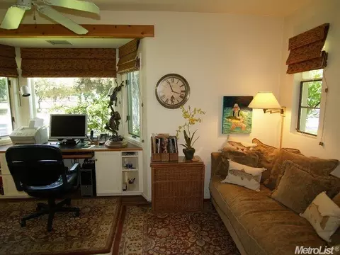 816 Carmel Dr, Modesto, CA 95354 photo 12