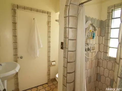 816 Carmel Dr, Modesto, CA 95354 photo 17