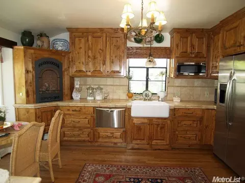 816 Carmel Dr, Modesto, CA 95354 photo 8