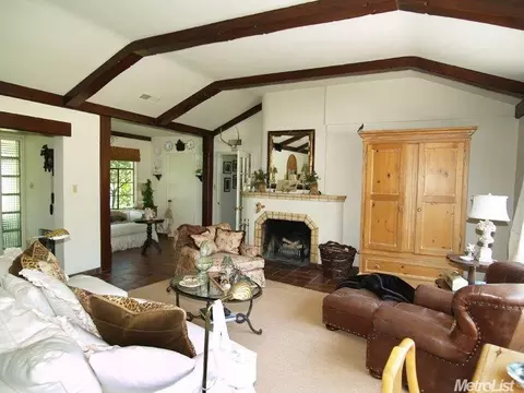 816 Carmel Dr, Modesto, CA 95354 photo 5