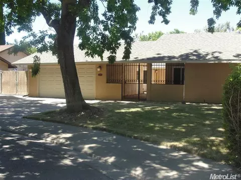 2825 Malaga Way, Modesto, CA 95355 photo 1