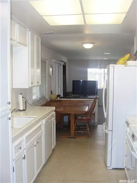 2825 Malaga Way, Modesto, CA 95355 photo 7