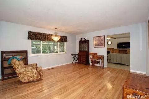 6644 Sutter Ave, Carmichael, CA 95608 photo 3