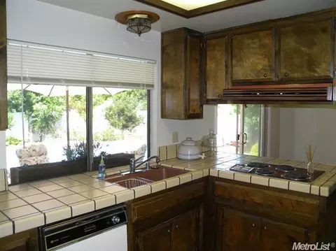 7724 Palmyra Dr, Fair Oaks, CA 95628 photo 6