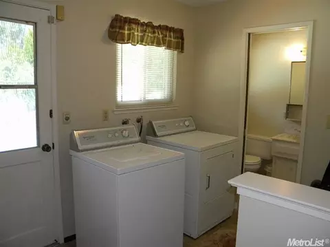 7724 Palmyra Dr, Fair Oaks, CA 95628 photo 17