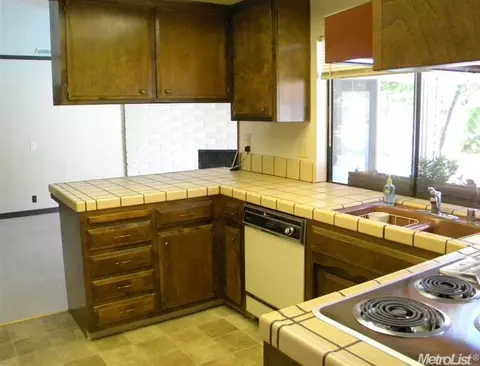 7724 Palmyra Dr, Fair Oaks, CA 95628 photo 7