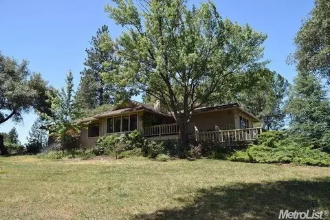 1321 Aaron Cool Dr, Cool, CA 95614 photo 3