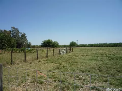 5218 Roeding Rd, Hughson, CA 95326 photo 22