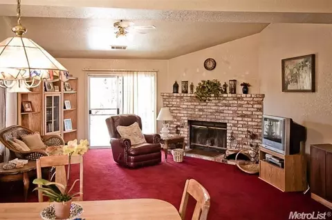 1300 Levi Dr, Modesto, CA 95351 photo 4