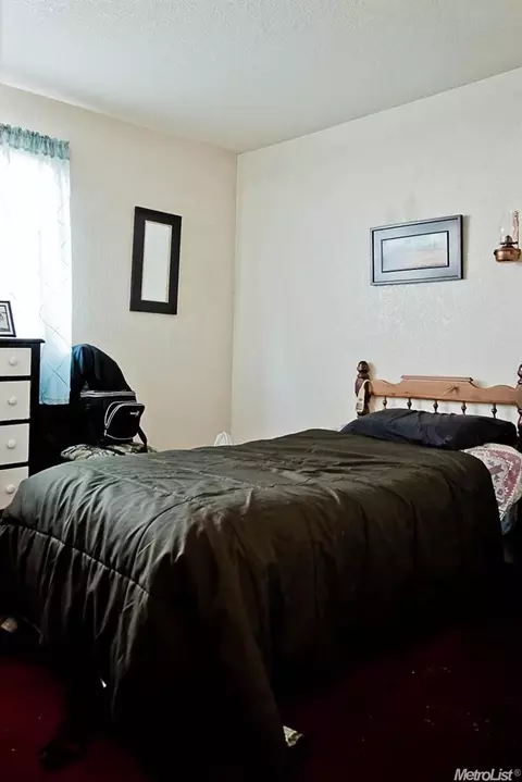 1300 Levi Dr, Modesto, CA 95351 photo 17