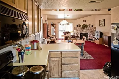 1300 Levi Dr, Modesto, CA 95351 photo 10