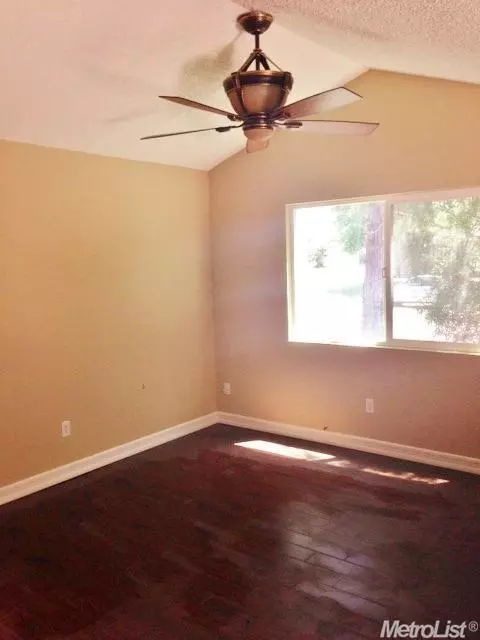 2017 Oldham Pl, Manteca, CA 95336 photo 3