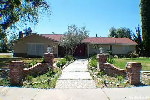 2945 Parkview Dr, Modesto, CA 95355 photo 1