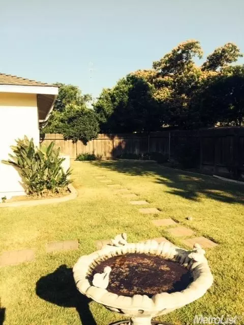 2505 Stone Crop Ln, Modesto, CA 95355 photo 2