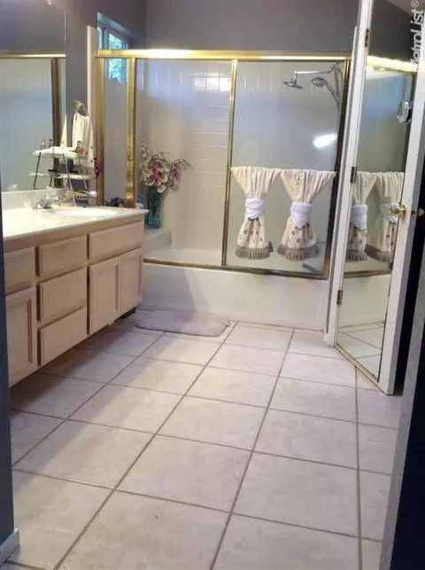 5319 Helensburg Pl, Antelope, CA 95843 photo 8