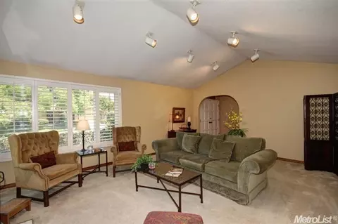 4960 Puma Way, Carmichael, CA 95608 photo 4