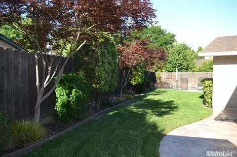2708 Bosworth Ct, Modesto, CA 95355 photo 2