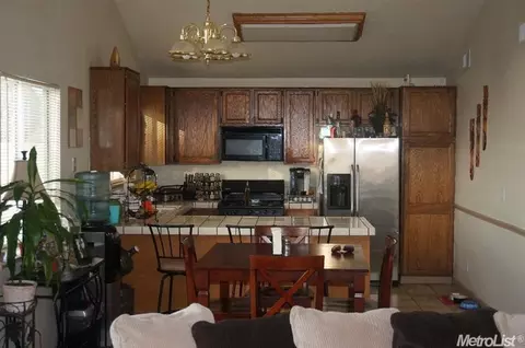 737 Glen Arbor Way, Modesto, CA 95358 photo 5