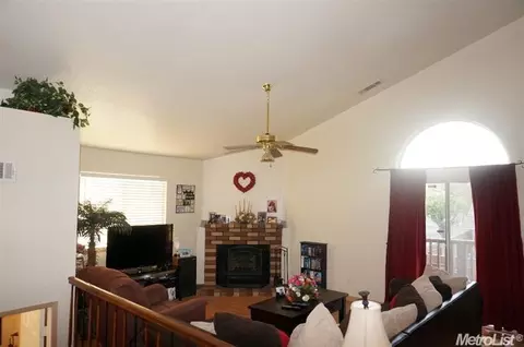 737 Glen Arbor Way, Modesto, CA 95358 photo 3