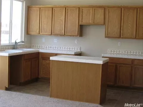 4737 Lucinda Ave, Keyes, CA 95328 photo 4