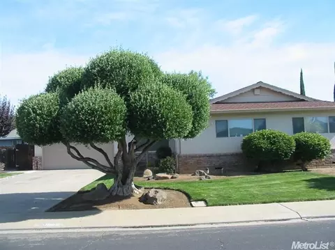 1925 Shushan, Ceres, CA 95307 photo 2