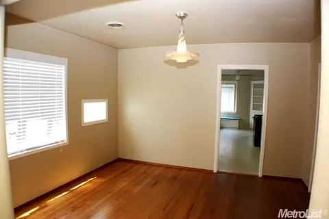 1021 E Morris Ave, Modesto, CA 95350 photo 3