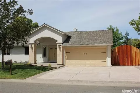 3819 Horton Ln, Carmichael, CA 95608 photo 2