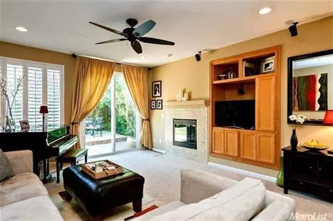 1567 Thurman Way, Folsom, CA 95630 photo 3
