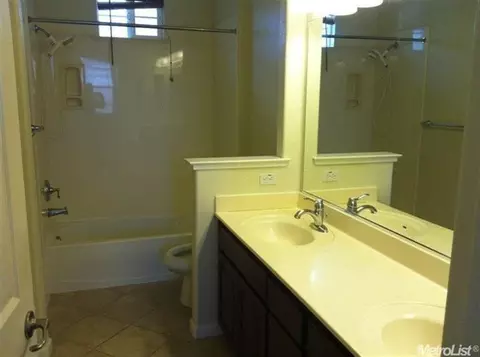 1579 Whispering Wind Dr, Tracy, CA 95377 photo 20