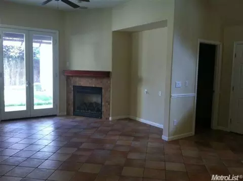 1579 Whispering Wind Dr, Tracy, CA 95377 photo 8