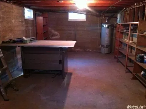 826 S School St, Lodi, CA 95240 photo 8