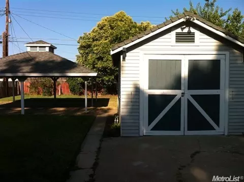 826 S School St, Lodi, CA 95240 photo 10