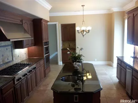 6400 Orange Hill Ln, Carmichael, CA 95608 photo 8