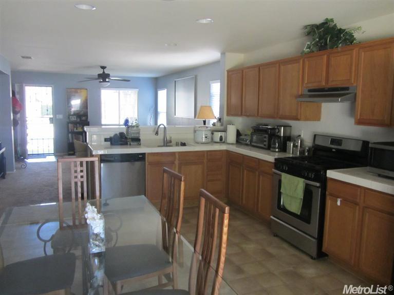 4255 Aubergine Way, Mather, CA 95655 photo 4