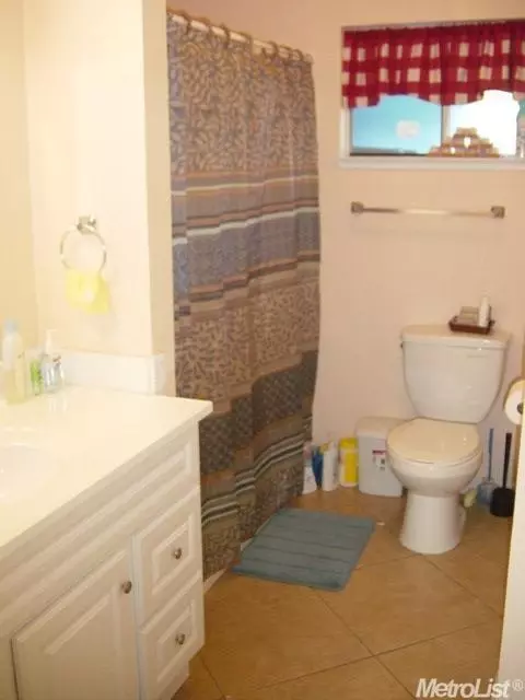 2024 Enfield Way, Modesto, CA 95355 photo 9