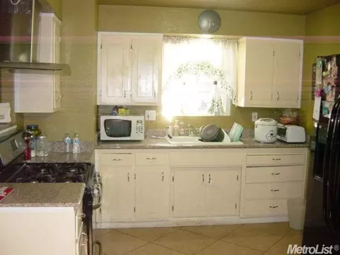 2024 Enfield Way, Modesto, CA 95355 photo 5