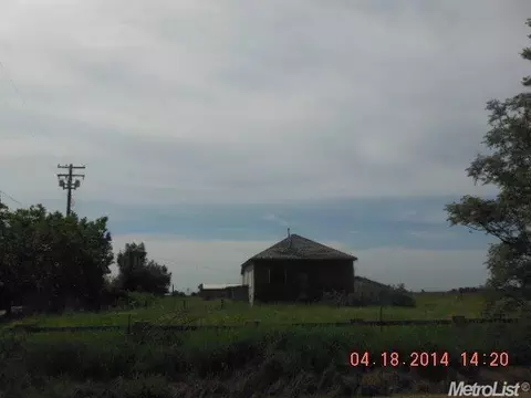 12686 Mckenzie Rd, Galt, CA 95632 photo 2