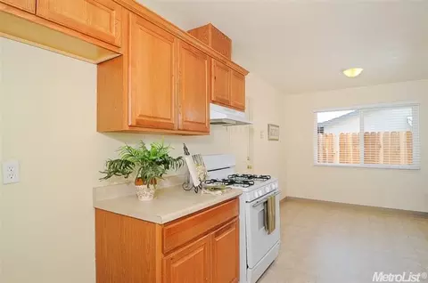 5617 Sapunor Way, Carmichael, CA 95608 photo 9