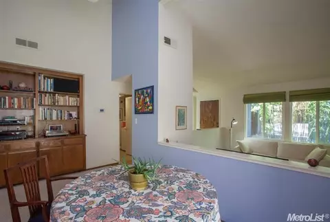 716 Bianco Ct, Davis, CA 95616 photo 4