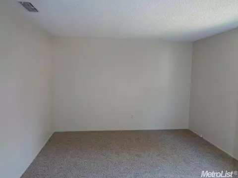 2661 Dels Ln, Turlock, CA 95382 photo 13