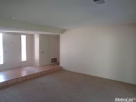 2661 Dels Ln, Turlock, CA 95382 photo 9