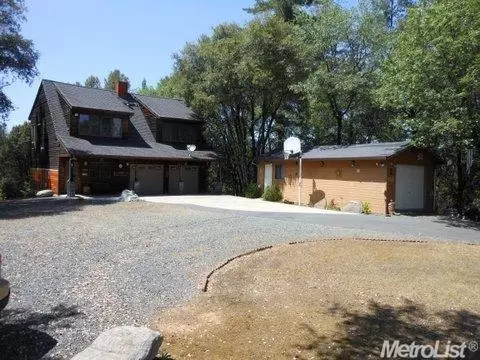 960 Maplewood Ln, Colfax, CA 95713 photo 1