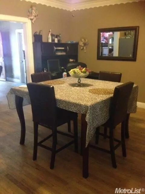 620 California Ave, Modesto, CA 95351 photo 2
