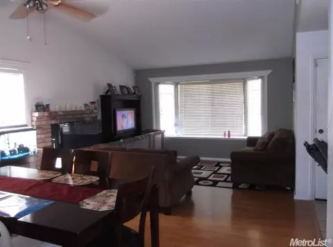 720 Exeter Ln, Turlock, CA 95380 photo 4