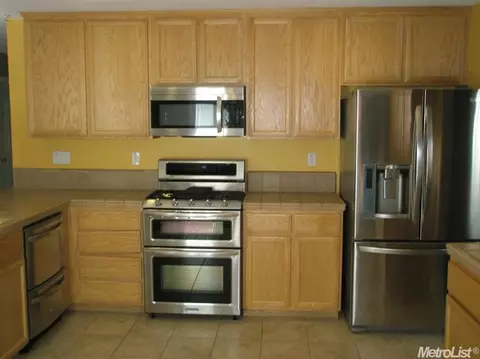 708 Eucalyptus Ave, Newman, CA 95360 photo 5